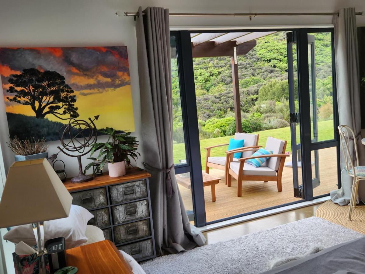 Hotel Boutique Art Retreat à Upper Hutt Extérieur photo
