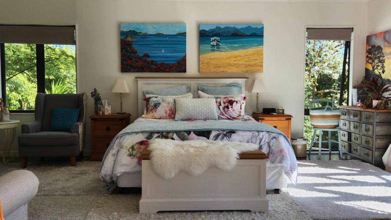 Hotel Boutique Art Retreat à Upper Hutt Extérieur photo