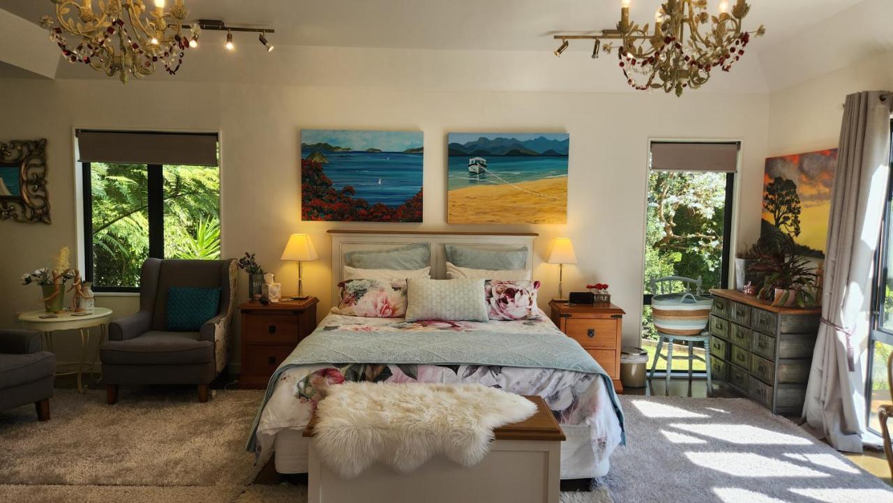 Hotel Boutique Art Retreat à Upper Hutt Extérieur photo